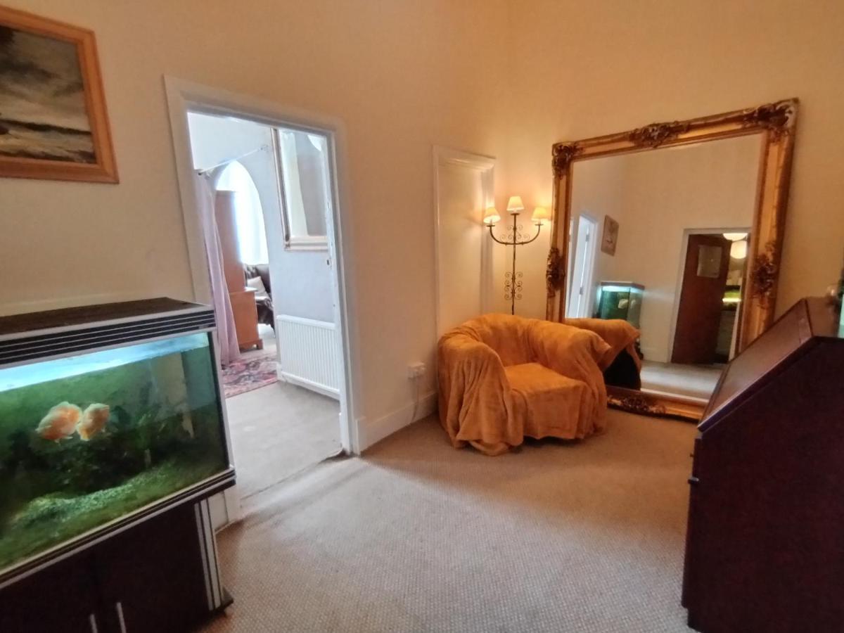 Апартаменты Sea View Studio Flat With Balcony, Parking Дувр Экстерьер фото